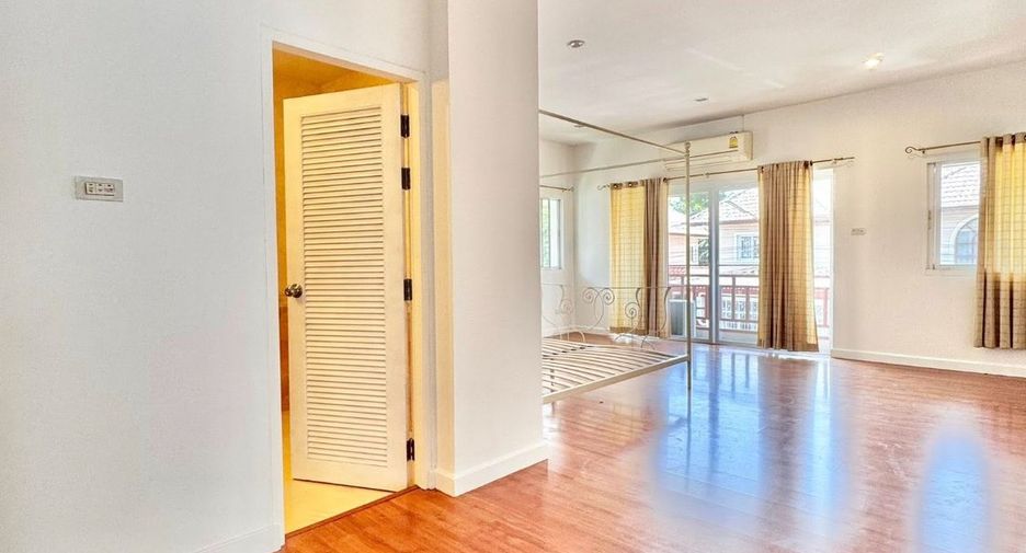 À vendre 4 chambres maison à Mueang Chiang Mai, Chiang Mai