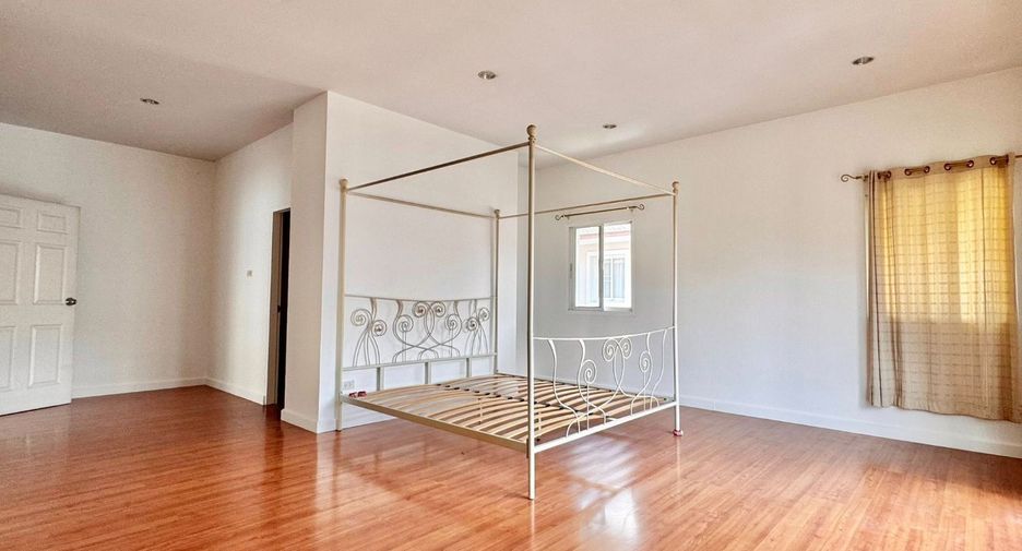À vendre 4 chambres maison à Mueang Chiang Mai, Chiang Mai