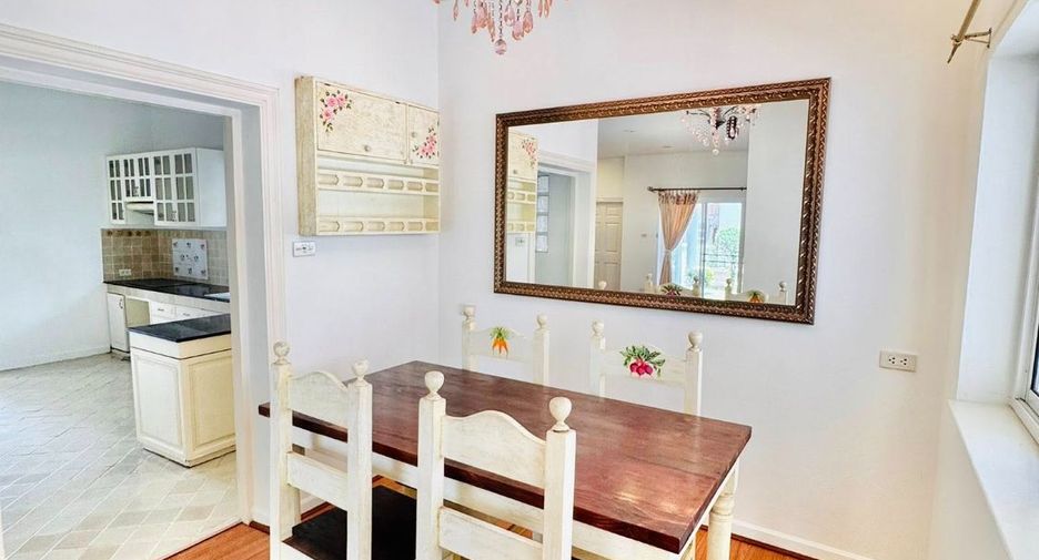 À vendre 4 chambres maison à Mueang Chiang Mai, Chiang Mai