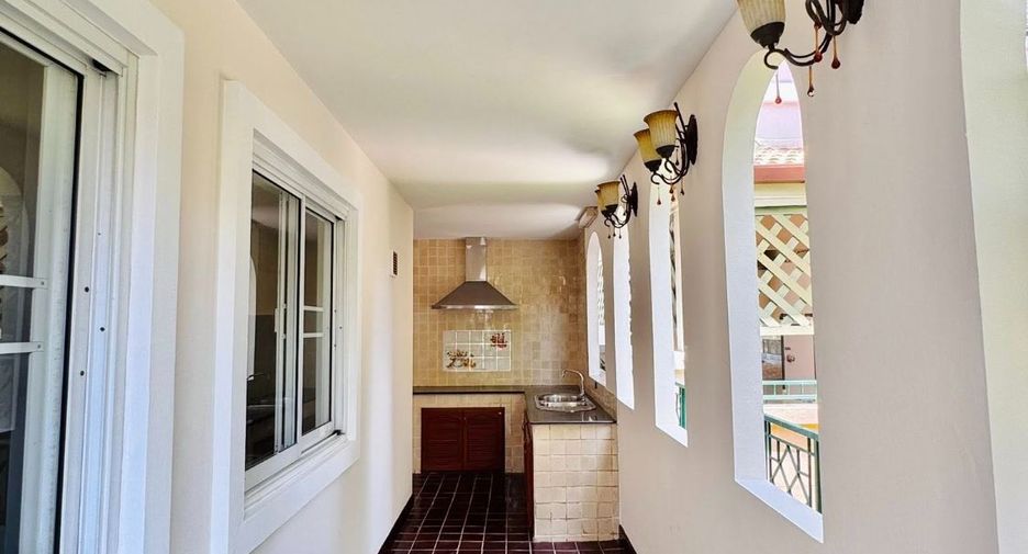À vendre 4 chambres maison à Mueang Chiang Mai, Chiang Mai