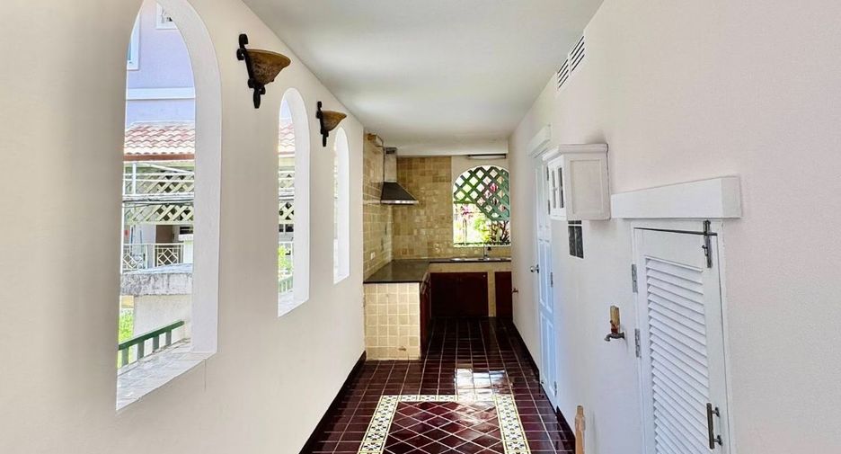 À vendre 4 chambres maison à Mueang Chiang Mai, Chiang Mai