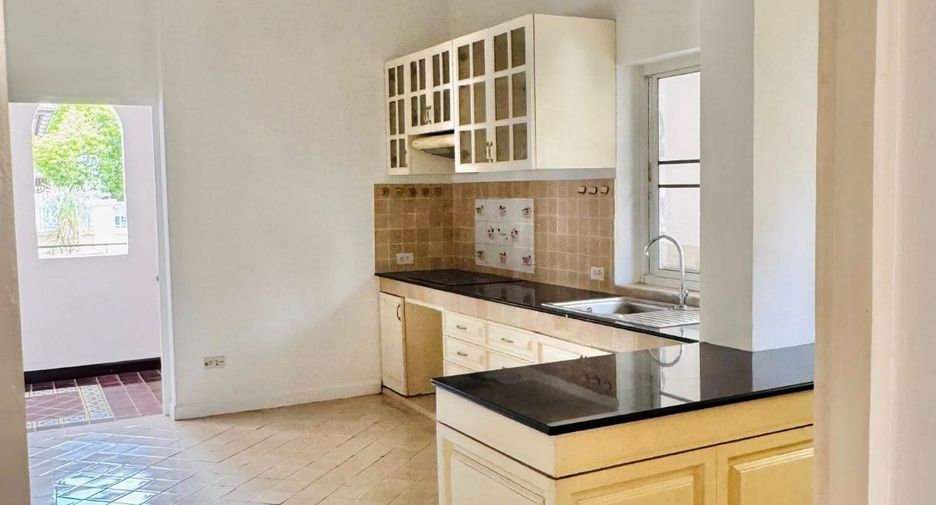 À vendre 4 chambres maison à Mueang Chiang Mai, Chiang Mai