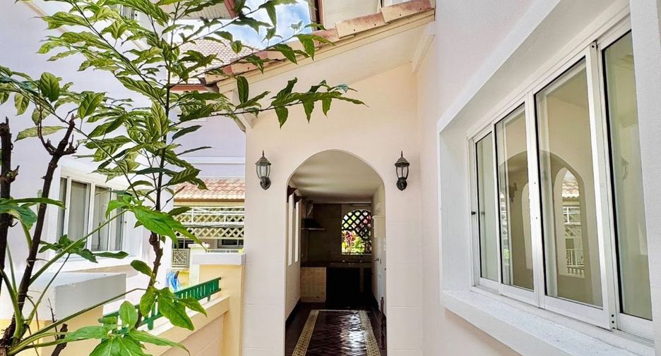 À vendre 4 chambres maison à Mueang Chiang Mai, Chiang Mai
