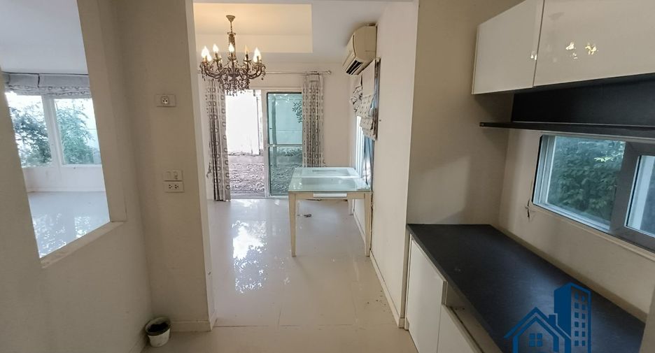 For sale 3 bedrooms house in Sai Mai, Bangkok