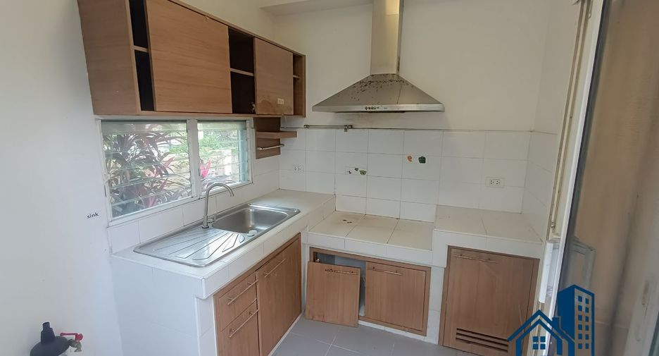 For sale 3 bedrooms house in Sai Mai, Bangkok