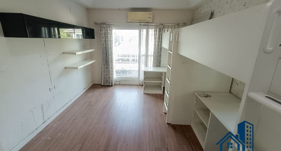 For sale 3 bedrooms house in Sai Mai, Bangkok