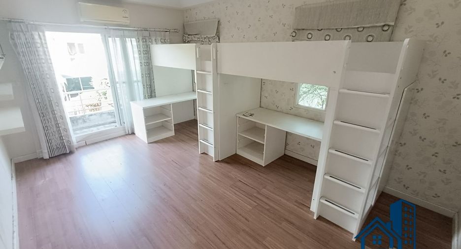 For sale 3 bedrooms house in Sai Mai, Bangkok
