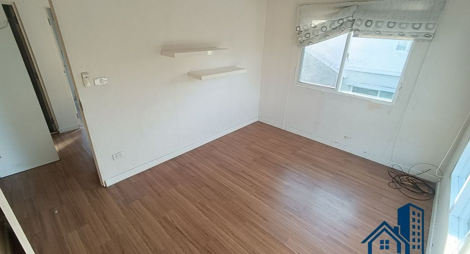 For sale 3 bedrooms house in Sai Mai, Bangkok