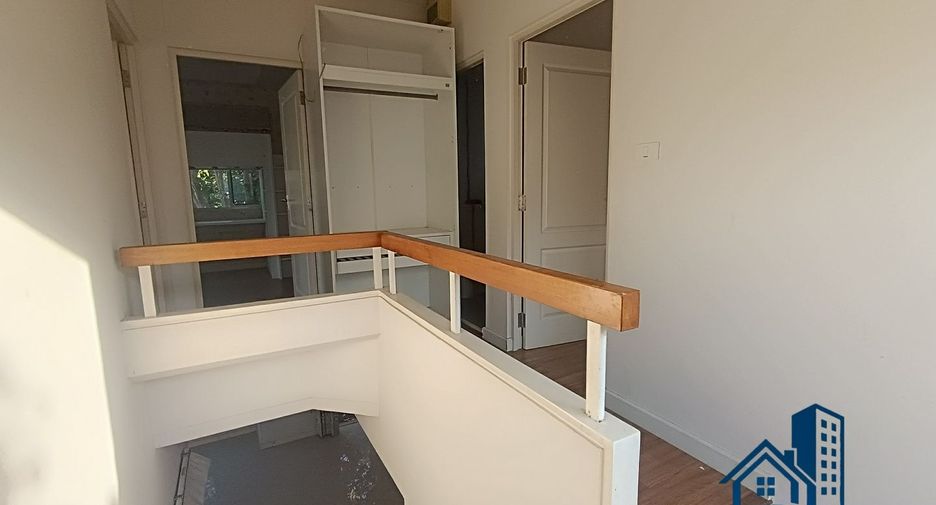 For sale 3 bedrooms house in Sai Mai, Bangkok