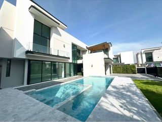 For sale 5 bedrooms house in Bang Khen, Bangkok