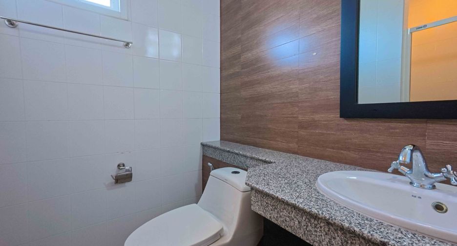 Casa en venta de 3 habitaciones en Sattahip, Chonburi