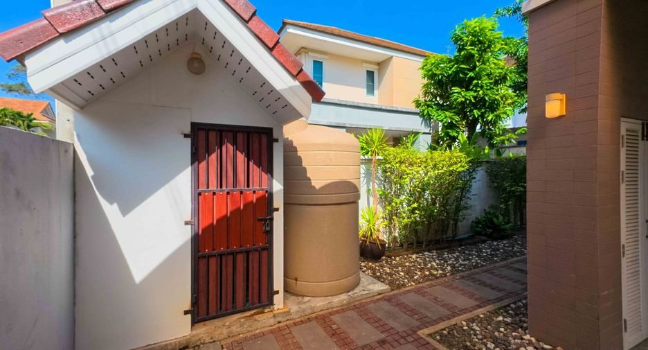Casa en venta de 3 habitaciones en Sattahip, Chonburi