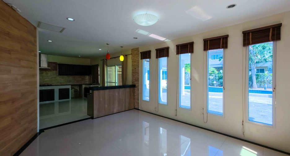 Casa en venta de 3 habitaciones en Sattahip, Chonburi