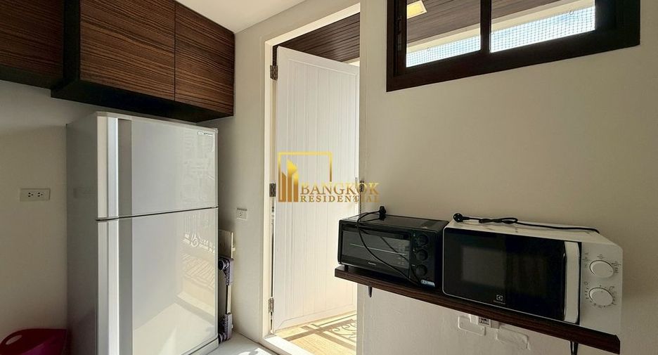 For rent 2 bedrooms condo in Watthana, Bangkok