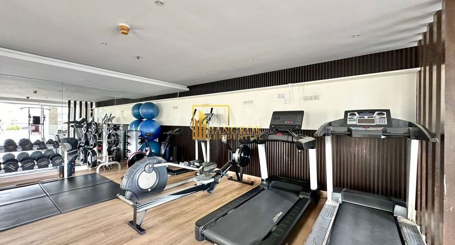 For rent 2 bedrooms condo in Watthana, Bangkok