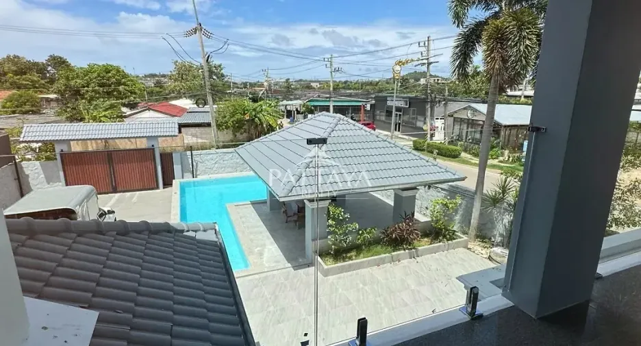 Villa zum Kauf mit 5 Zimmer in Bang Lamung, Chonburi