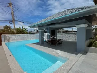 Villa zum Kauf mit 5 Zimmer in Bang Lamung, Chonburi