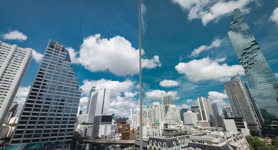 For rent 2 bedrooms condo in Bang Rak, Bangkok