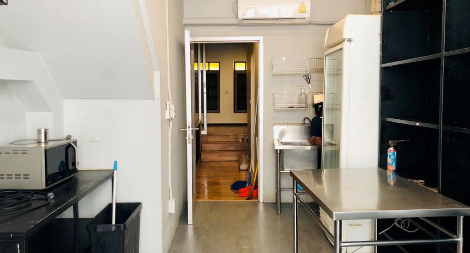 For rent 1 bed retail Space in Sathon, Bangkok