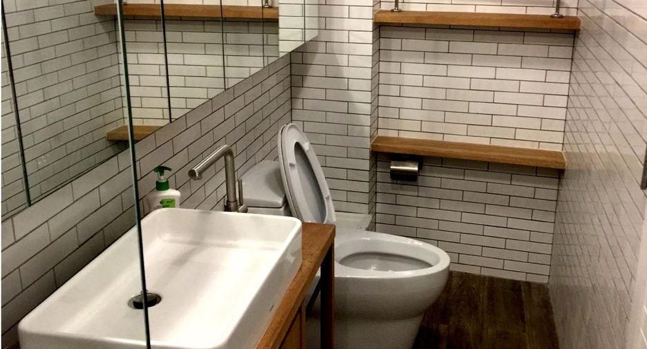 For rent 1 bed retail Space in Sathon, Bangkok