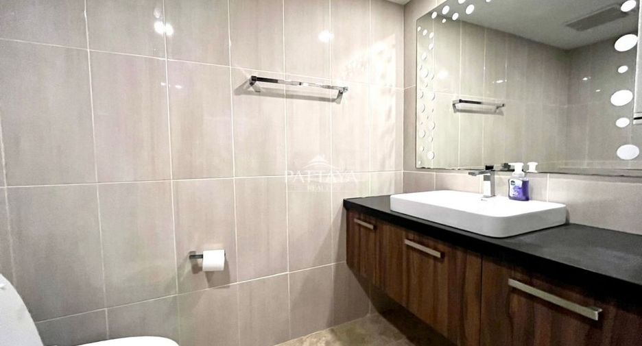 For rent and for sale 1 bed condo in Bang Lamung, Chonburi