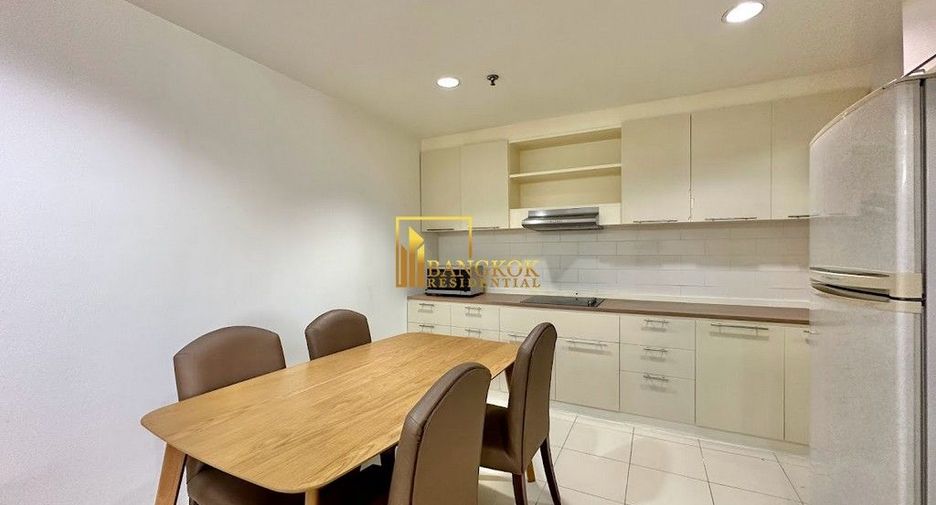Condo en alquiler y en venta de 2 habitaciones en Khlong Toei, Bangkok