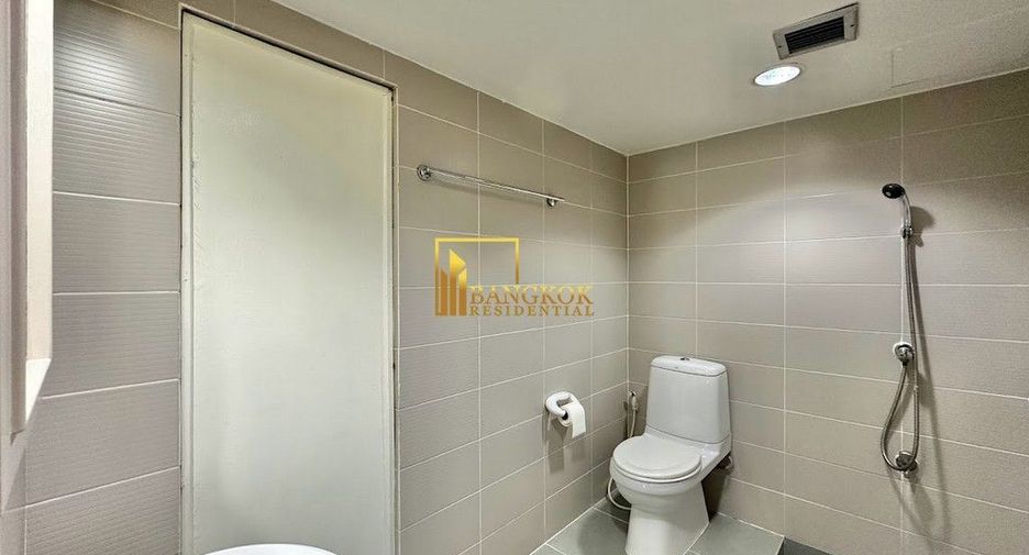 Condo en alquiler y en venta de 2 habitaciones en Khlong Toei, Bangkok