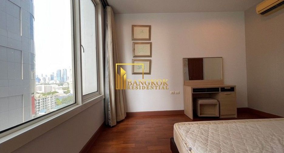 For rent そして for sale 2 ベッドルーム condo in Khlong Toei, Bangkok