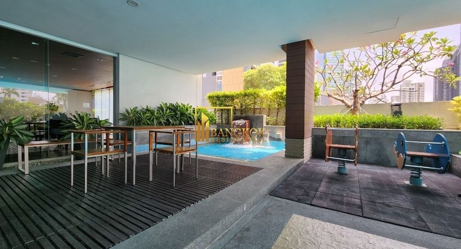 For rent そして for sale 2 ベッドルーム condo in Khlong Toei, Bangkok