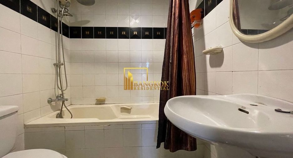 For sale 3 ベッドルーム condo in Watthana, Bangkok