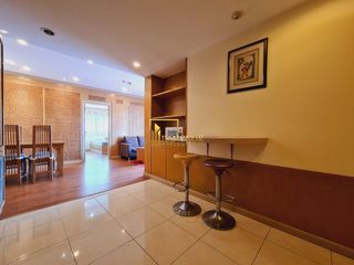 Condo en alquiler y en venta de 3 habitaciones en Watthana, Bangkok