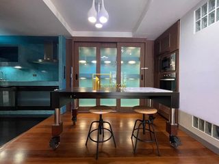 Wohnung zur Miete und zum Kauf mit 3 Zimmer in Watthana, Bangkok