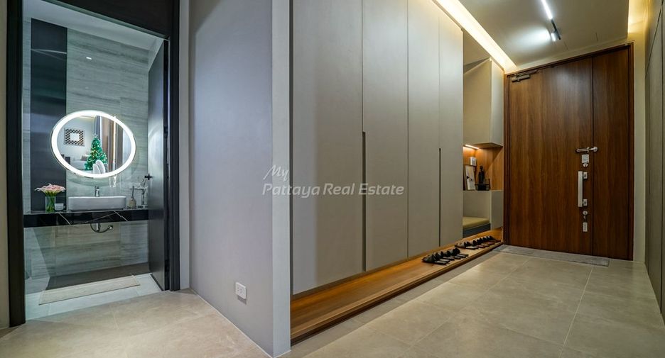 For sale 4 bedrooms villa in Bang Lamung, Chonburi