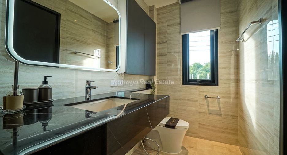 For sale 4 bedrooms villa in Bang Lamung, Chonburi