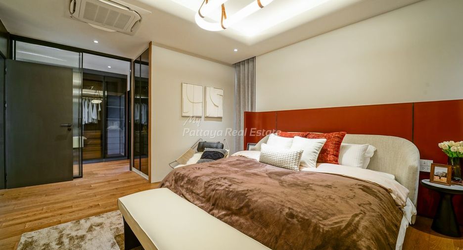 For sale 4 bedrooms villa in Bang Lamung, Chonburi
