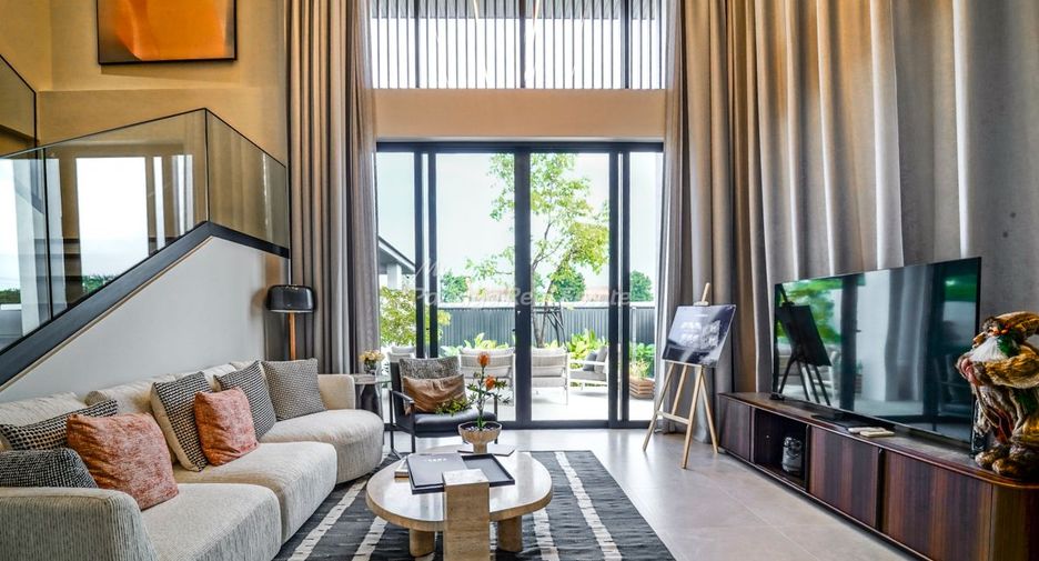 For sale 4 bedrooms villa in Bang Lamung, Chonburi