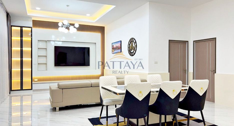 For sale 3 bedrooms villa in Bang Lamung, Chonburi
