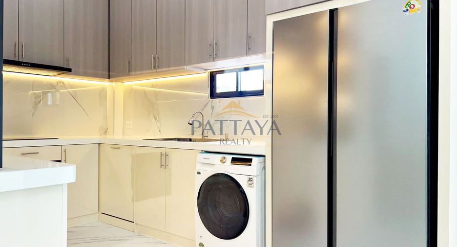 For sale 3 bedrooms villa in Bang Lamung, Chonburi