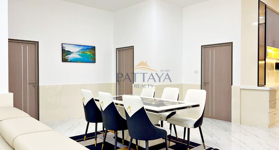 For sale 3 bedrooms villa in Bang Lamung, Chonburi