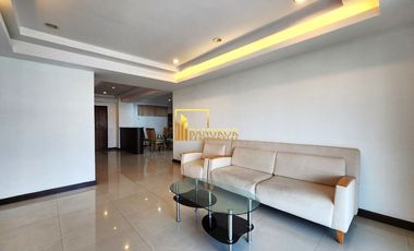 Condo en alquiler y en venta de 3 habitaciones en Watthana, Bangkok