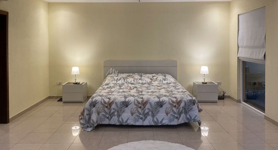 Villa en venta de 4 habitaciones en Bang Lamung, Chonburi