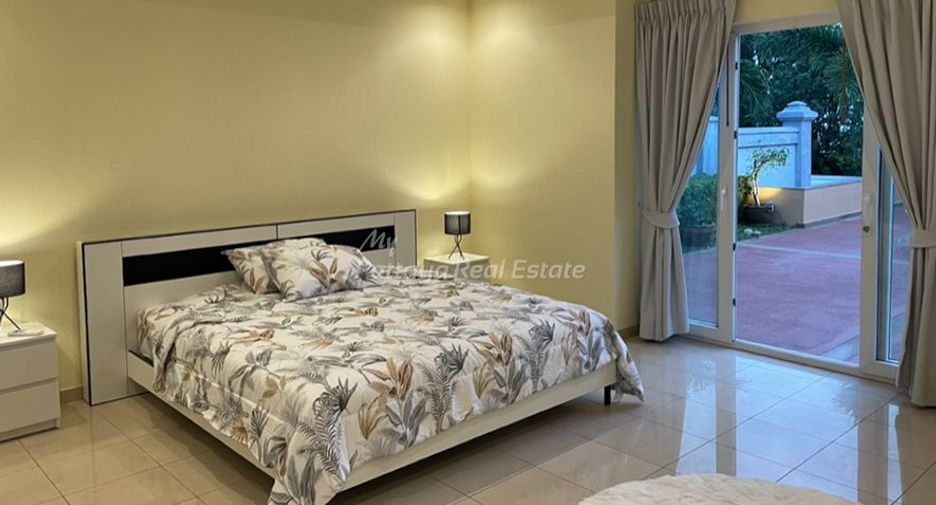 Villa en venta de 4 habitaciones en Bang Lamung, Chonburi