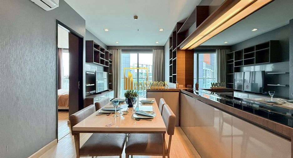For rent 2 bedrooms condo in Khlong Toei, Bangkok