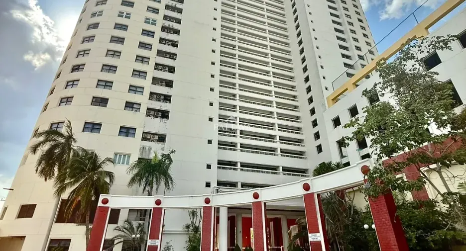 For sale 2 ベッドルーム condo in Bang Lamung, Chonburi