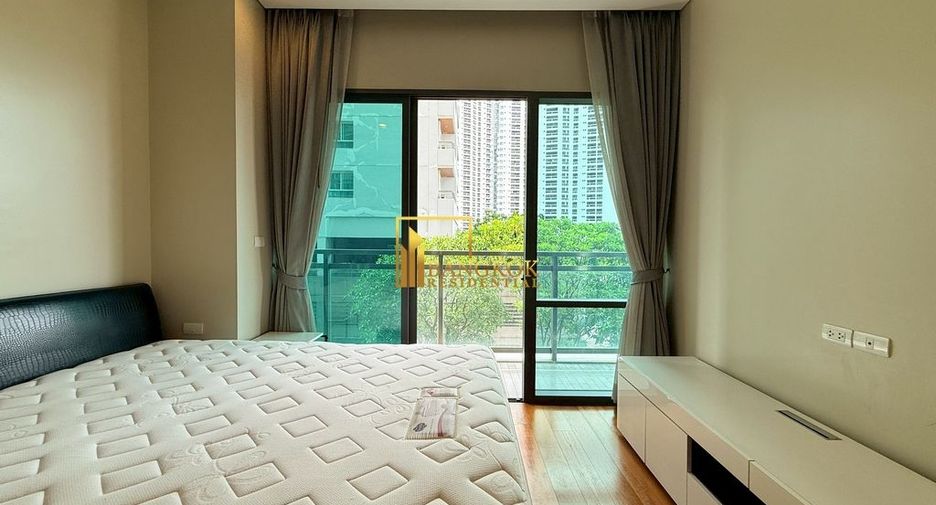For rent 2 bedrooms condo in Khlong Toei, Bangkok