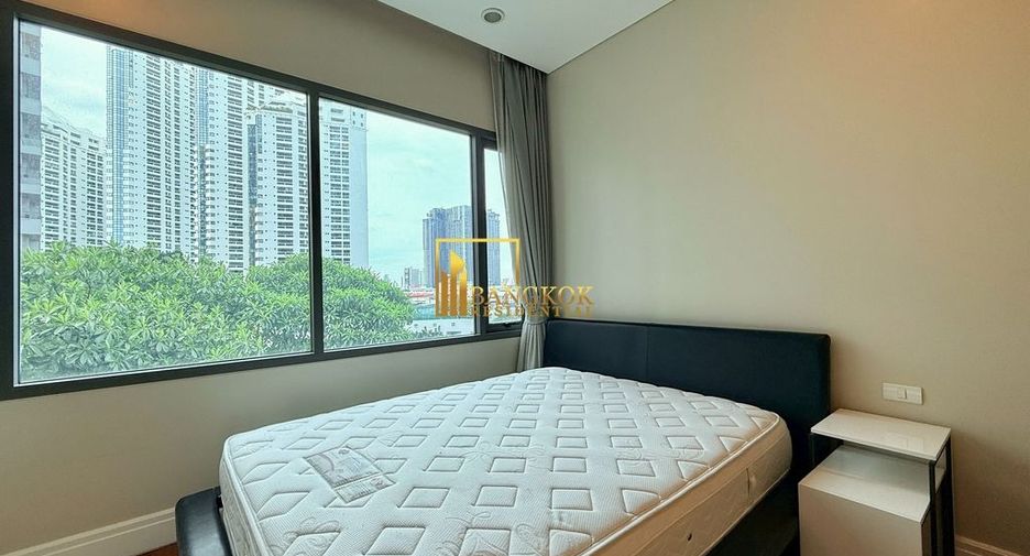 For rent 2 bedrooms condo in Khlong Toei, Bangkok