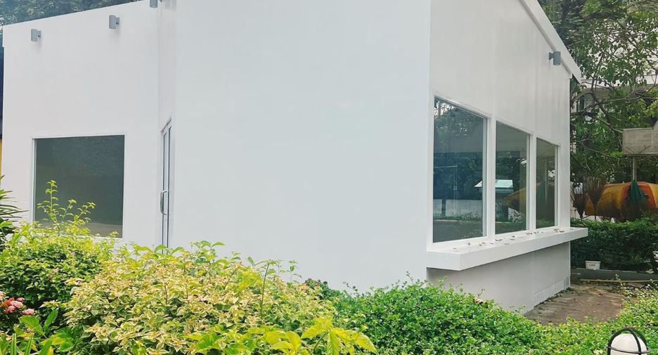 For rent retail Space in Khlong Toei, Bangkok