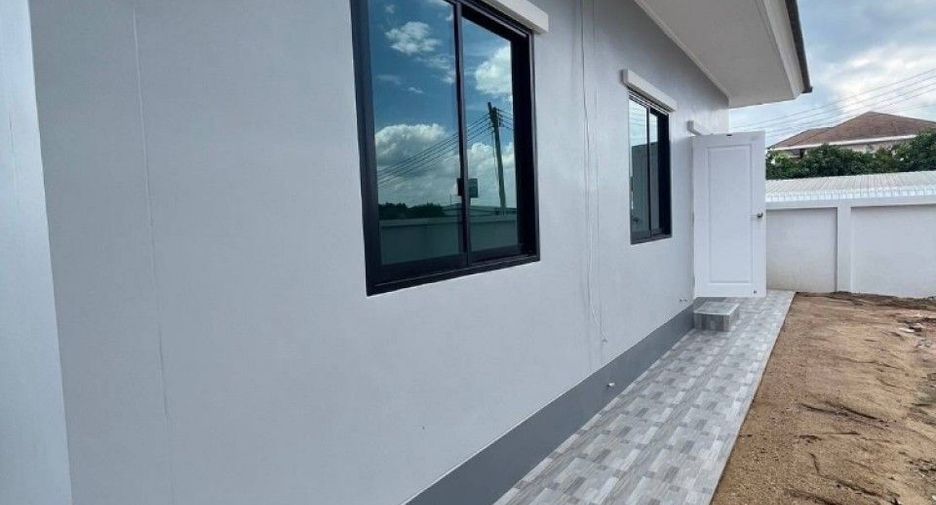 For sale studio house in Mueang Phitsanulok, Phitsanulok