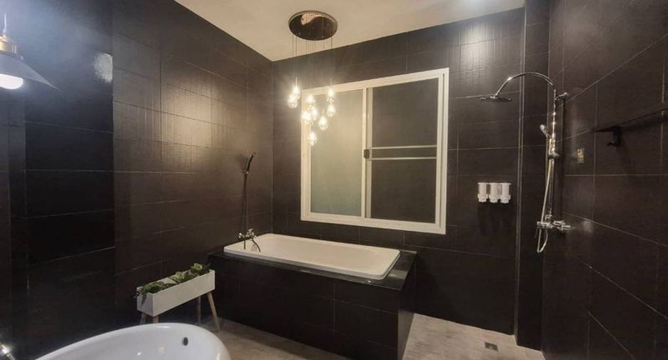 For rent 4 bedrooms villa in Mueang Nakhon Ratchasima, Nakhon Ratchasima