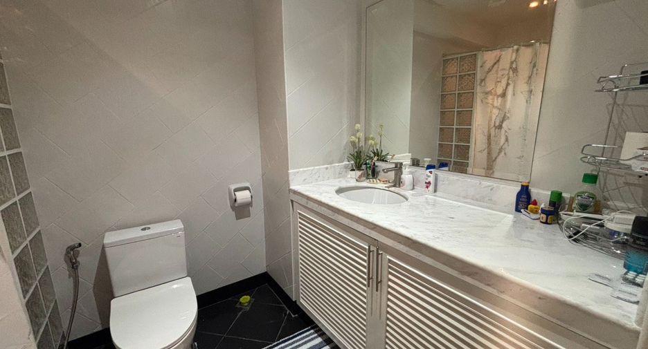 For sale 1 bed condo in Mueang Rayong, Rayong